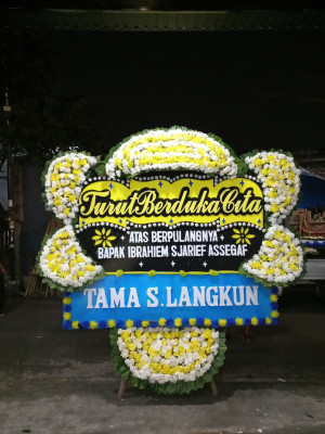Papan Bunga Duka di Taktakan